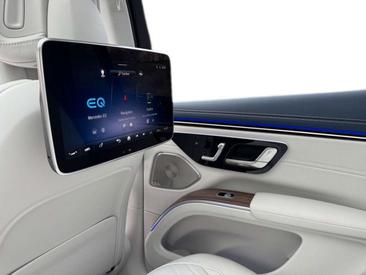 Mercedes EQS 450+ — photo 22
