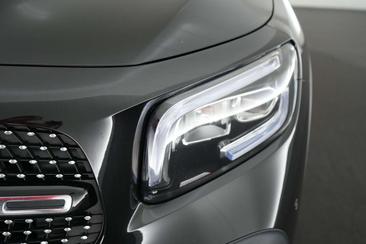 Mercedes GLB 180 AMG Line — photo 18