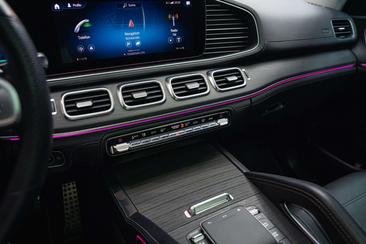 Mercedes GLS 580 — photo 29