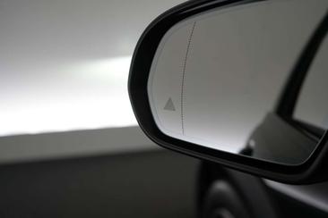 Mercedes GLB 180 AMG Line — photo 27
