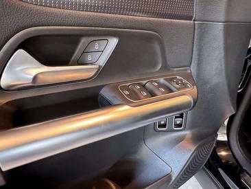 Mercedes GLA 200 — photo 15