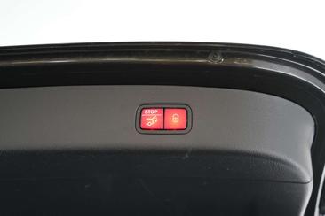 Mercedes GLC 220 D — photo 22