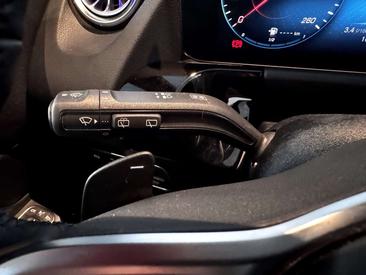 Mercedes GLA 200 — photo 23