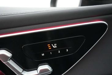 Mercedes GLC 220 D — photo 32