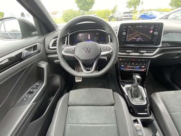 Volkswagen T-Roc 1.5 TSI — photo 12