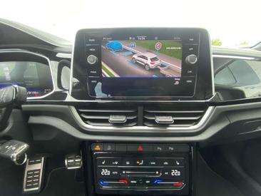 Volkswagen T-Roc 1.5 TSI — photo 14