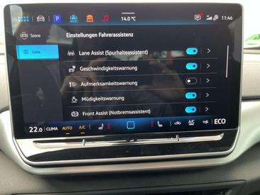 Volkswagen ID.4 Pro — photo 13