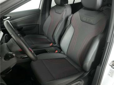 Volkswagen ID.4 GTX Performance 4MOTION — photo 10