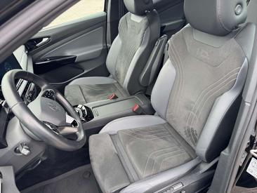 Volkswagen ID.5 Coupé SUV Pro Performance — photo 17
