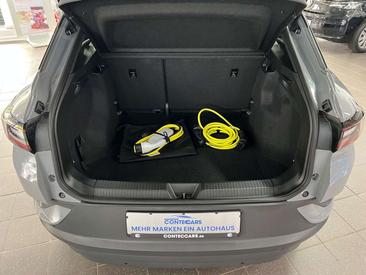 Volkswagen ID.4 Pro Performance — photo 9