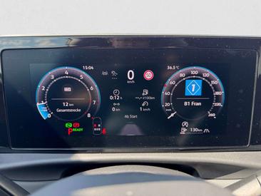 Volkswagen T-Roc Crossover 1.5 TSI DSG — photo 12