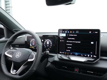Volkswagen T-Roc 1.5 ETSI — photo 14
