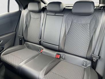 Volkswagen T-Roc 1.5 ETSI — photo 9