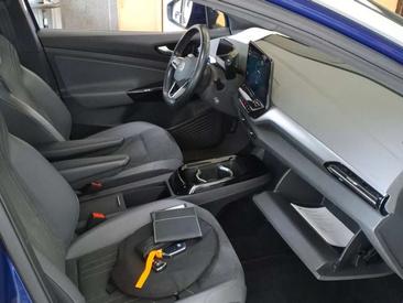 Volkswagen ID.4 Pro Performance — photo 6