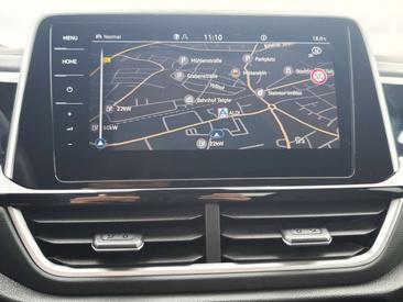Volkswagen T-Roc Crossover 2.0 TDI DSG 4Motion — photo 11