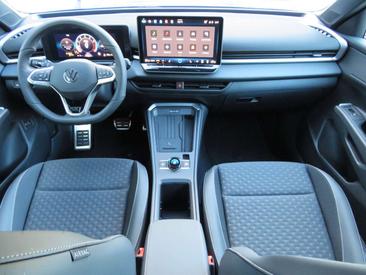 Volkswagen T-Roc 1.5 ETSI — photo 6