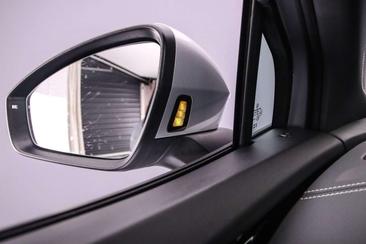 Volkswagen ID.4 Pro S — photo 12