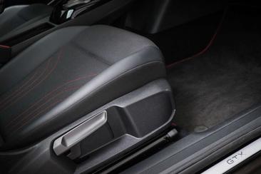 Volkswagen ID.4 GTX 4Motion — photo 12