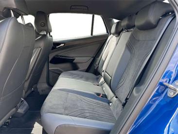 Volkswagen ID.5 Pro — photo 17