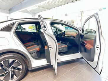 Volkswagen ID.5 Pro — photo 15