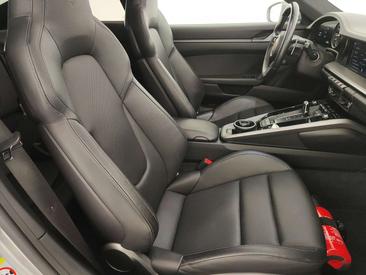Porsche 911 Carrera S — photo 16