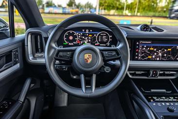 Porsche Cayenne S E-Hybrid — photo 4
