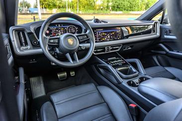 Porsche Cayenne S E-Hybrid — photo 26