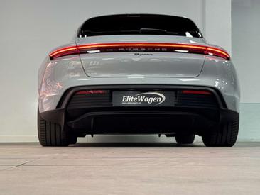 Porsche Taycan — photo 8