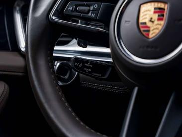 Porsche Panamera 4 E-Hybrid — photo 9