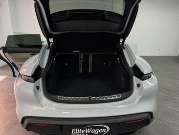 Porsche Taycan — photo 20