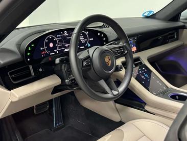 Porsche Taycan — photo 29