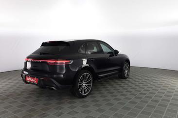 Porsche Macan — photo 5