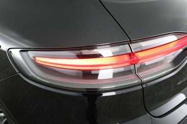 Porsche Macan — photo 17