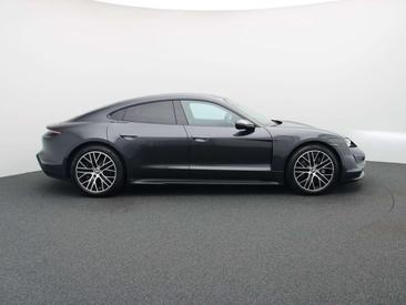 Porsche Taycan 4S — photo 5