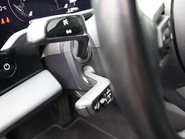 Porsche Taycan 4S — photo 11