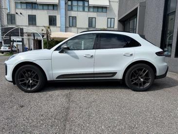 Porsche Macan — photo 4