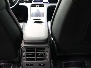 Porsche Taycan 4S — photo 26