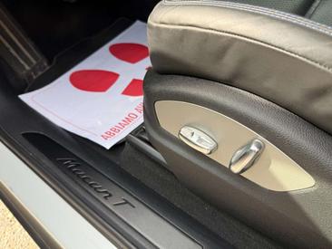 Porsche Macan — photo 11