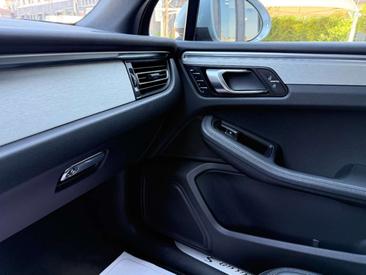 Porsche Macan I S — photo 15