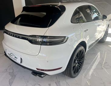 Porsche Macan — photo 2
