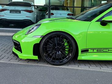 Porsche 911 Carrera S — photo 10