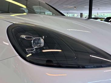 Porsche Cayenne III — photo 3