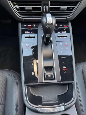 Porsche Macan — photo 14