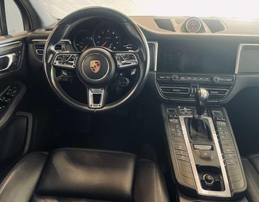 Porsche Macan — photo 7