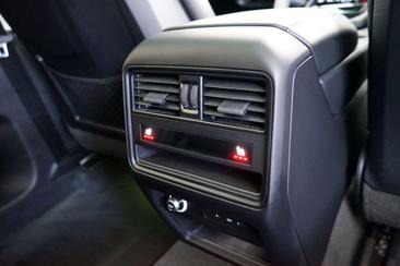 Porsche Cayenne E-Hybrid — photo 9
