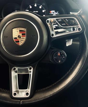 Porsche Macan — photo 8
