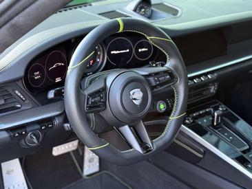 Porsche 911 Carrera S — photo 16