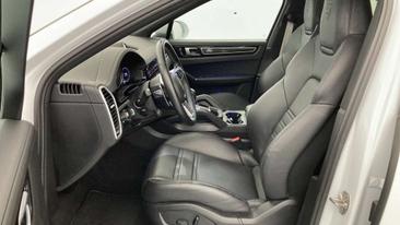 Porsche Cayenne E-Hybrid — photo 13