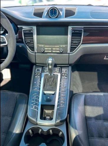 Porsche Macan I GTS — photo 15