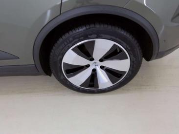 Porsche Macan I Electric — photo 14